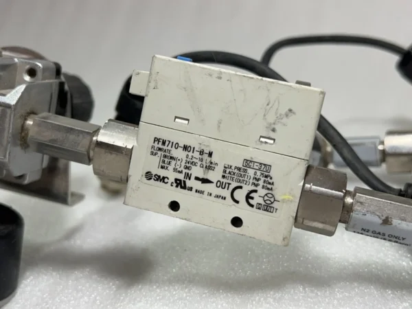 LOT OF 2 PCS SMC PFM710-N01-B-M Flow Switch & Marsh MA13R1NM & SENSOR A2014-S83 - Image 2