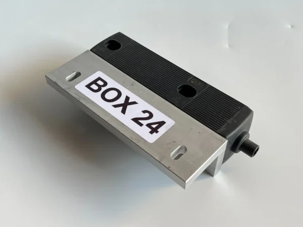 Schmersal MZM 100 B ST-AS REMAP 101209551 ELECTRO MAGNET SENSOR - Image 5