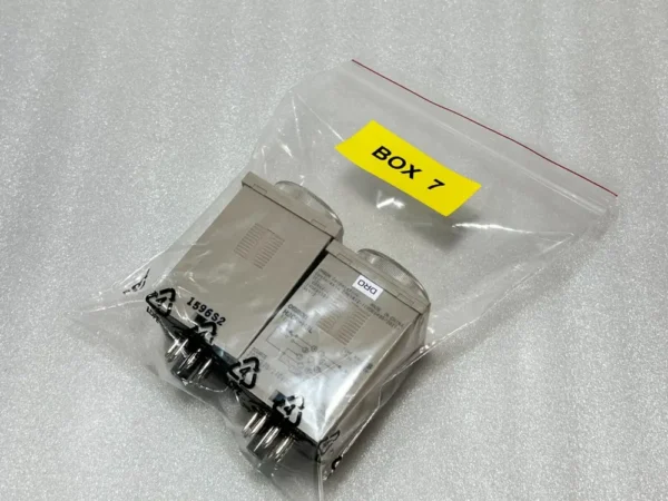 LOT OF 2 - OMRON H3CR-H8L Timer Relay - Image 2