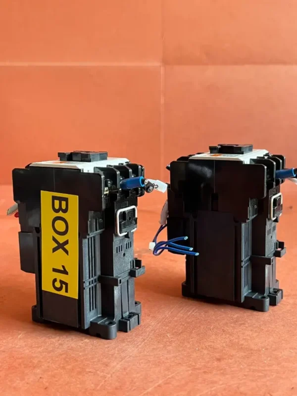 LOT OF 2 - FUJI CONTACTOR SC-4-1 - Image 2