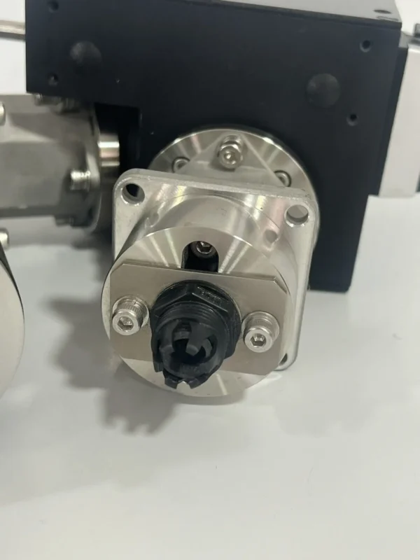 Jobin Yvon H10-61 UV-V Monochromator E Chamber CH1 EPD Monochromator - Image 3