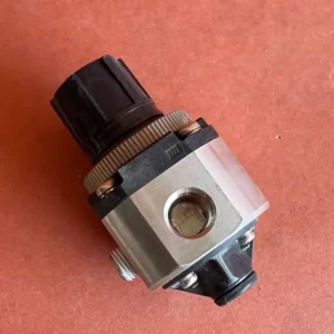 SMC SRH4011-03-R Regulator
