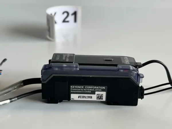 Keyence LV-21A Digital Laser Sensor + FS-V22R Fiber Optic Sensor Amplifier - Image 3