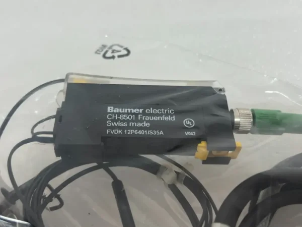 2 PCS Baumer Electric Fiber Optic Sensor FVDK 12P6401/S35A CH-8501 - Image 2