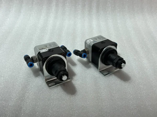 LOT OF 2 - FESTO LRP-1/4-10 159502 Precision pressure regulator - Image 2