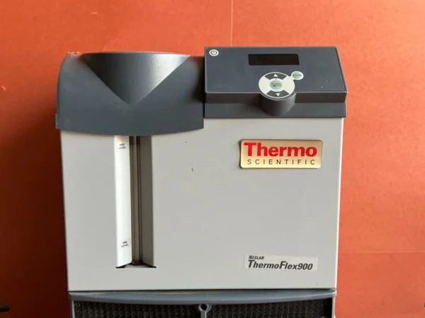 Neslab ThermoFlex900 Recirculating Chiller / Thermo Fisher Scientific - Image 6