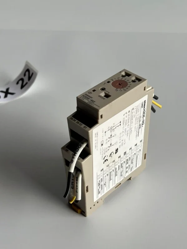 OMRON Time Relay H3DE-M2 - Image 2