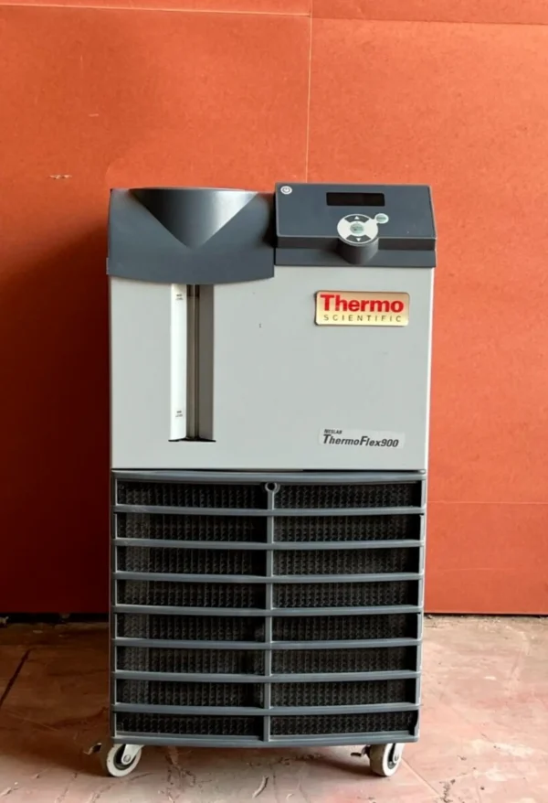 Neslab ThermoFlex900 Recirculating Chiller / Thermo Fisher Scientific - Image 5