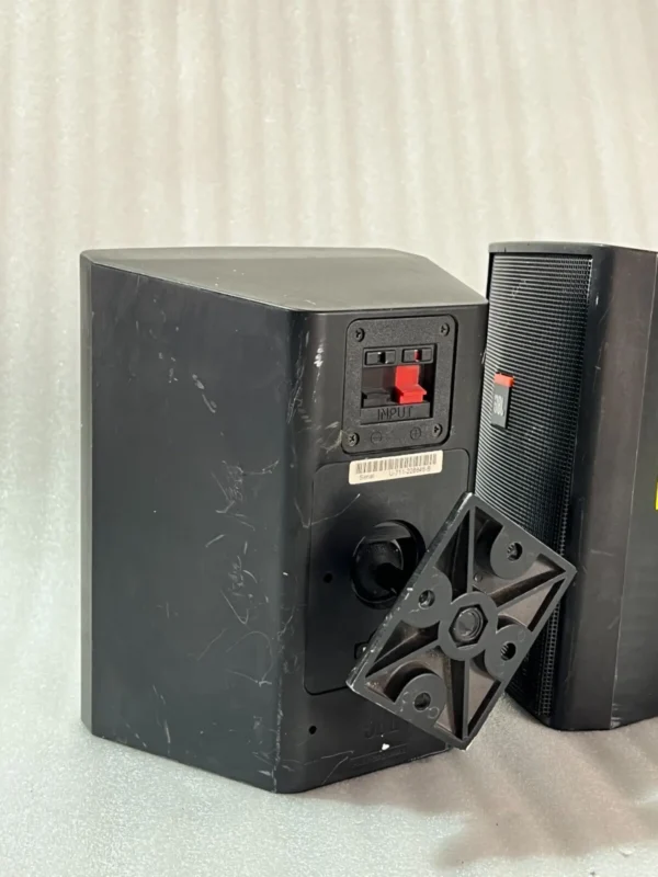 Lot of 2 JBL Control 25 Professional Indoor / Outdoor Speakers - Image 2