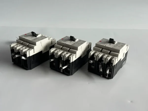 LOT OF 3 PCS - Mitsubishi NF50-SRU Circuit Breaker