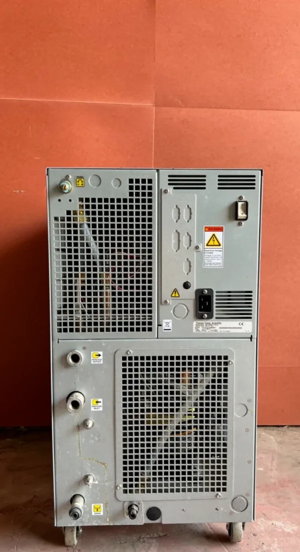 Neslab ThermoFlex900 Recirculating Chiller / Thermo Fisher Scientific - Image 3