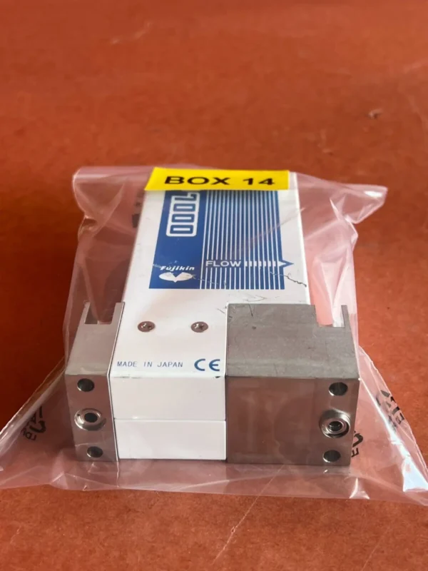 Fujikin P7000 - FCSP7102-4WS1-F2L-A3-NFN Mass Flow Controller - Image 5