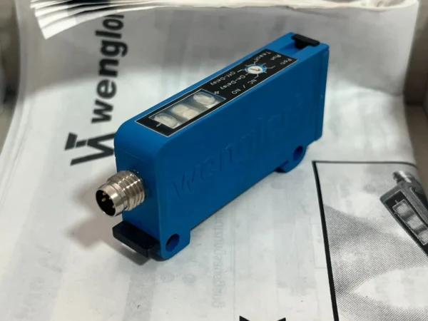Wenglor DX22NCT7 Fiber Optic Sensor - Image 3