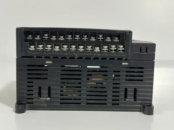 Omron CP1E-N30S1DR-A PLC Module - Image 4