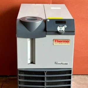 Neslab ThermoFlex900 Recirculating Chiller / Thermo Fisher Scientific