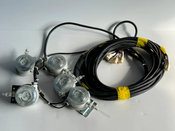 LOT OF 4 Huba Control Type 604.E010020 Adjustable Direct Pressure Control Switch