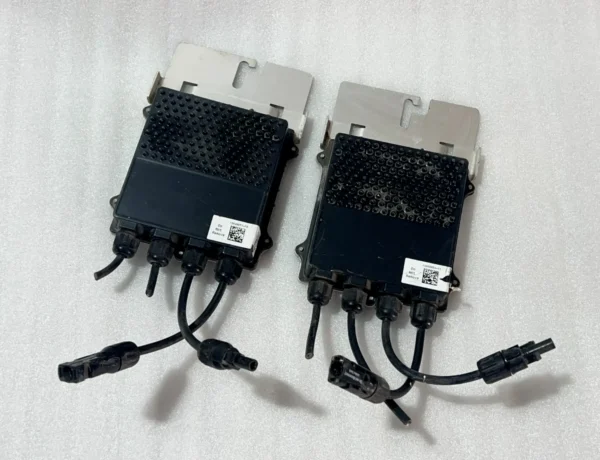 LOT OF 2 PCS - Solar Edge Power Optimizer P700 / P700-2RM4MRX B