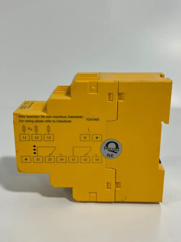 BENDER VMD421 VOLTAGE MOINITORING RELAY VMD421H-D-3 - Image 2
