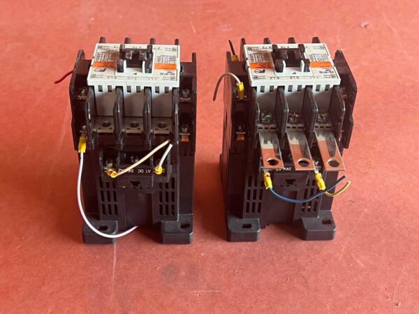 LOT OF 2 PCS - Fuji SC-N1/G - SC25BAG Ac Contactor