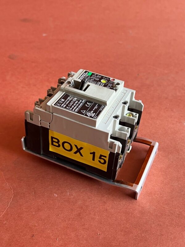 FUJI ELECTRIC EG33AC CIRCUIT BREAKER