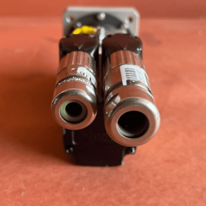 Schneider Electric SERVO MOTOR SH30551P01F2100 - 9000 RPM