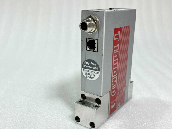 FUJIKIN MASS FLOW CONTROLLER T 1000 MD FCST1030MPDC-4CW2-F5L-AR-R6-D15-EP - Image 4