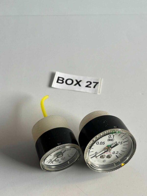 2 PCS NKS SMC MPA USE NO OIL Pressure Gauge - Image 2