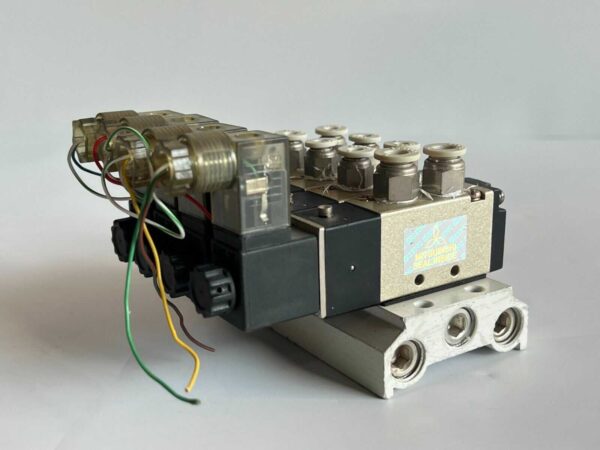 TG2511-06 pneumatic solenoid valve - Image 4
