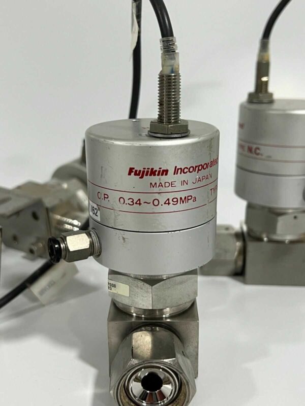 LOT 4 PCS - FUJIKIN DIAPHRAGM VALVE O.P. 0.34~0.49MPA N.C. - Image 4