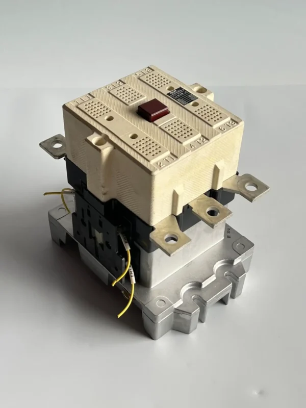 Fuji Electric 1NC4HO Type SC-10N/UL Magnetic Contactor - Image 4