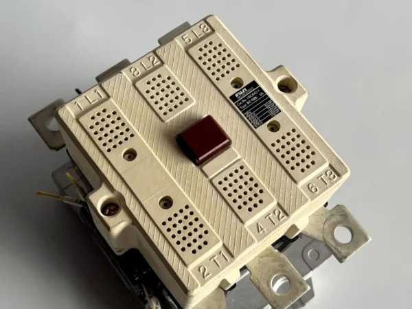 Fuji Electric 1NC4HO Type SC-10N/UL Magnetic Contactor - Image 6