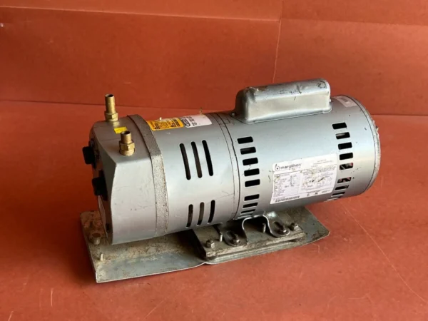 Gast 1423-105Q-G626X Vacuum Pump / 5KC48PN0202AX Marathon