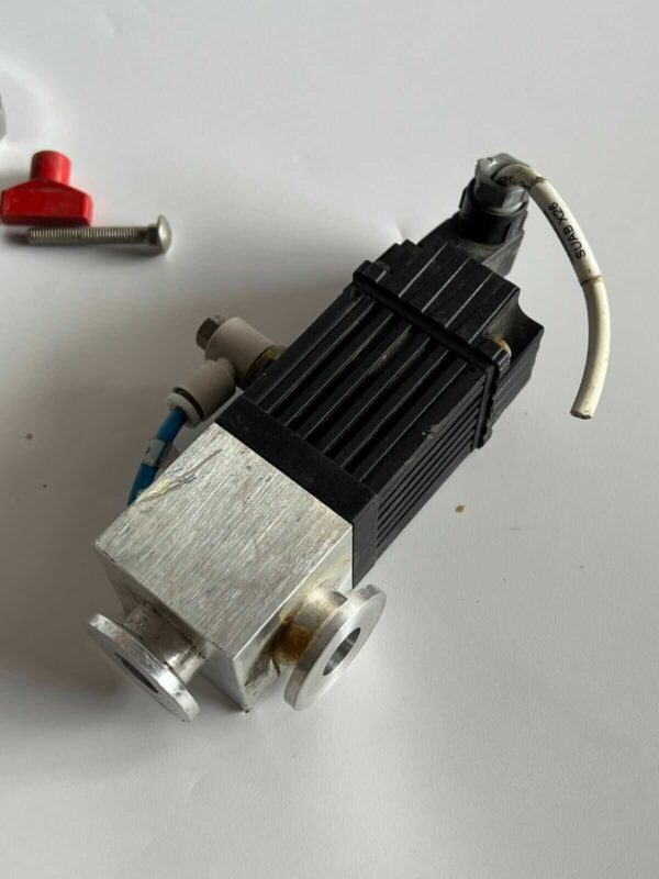 BOC EDWARDS Used PV10PKA B Angle valve - Image 5
