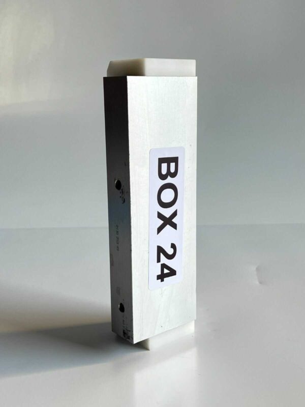Schmersal MZM 100 B1.1 Electro-Magnetic Locking Actuator