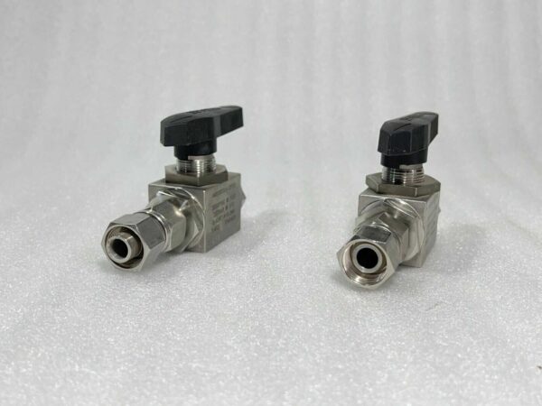 LOT OF 2 - HAM-LET H6800SSL1/2PSS STAINLESS STEEL BALL VALVE